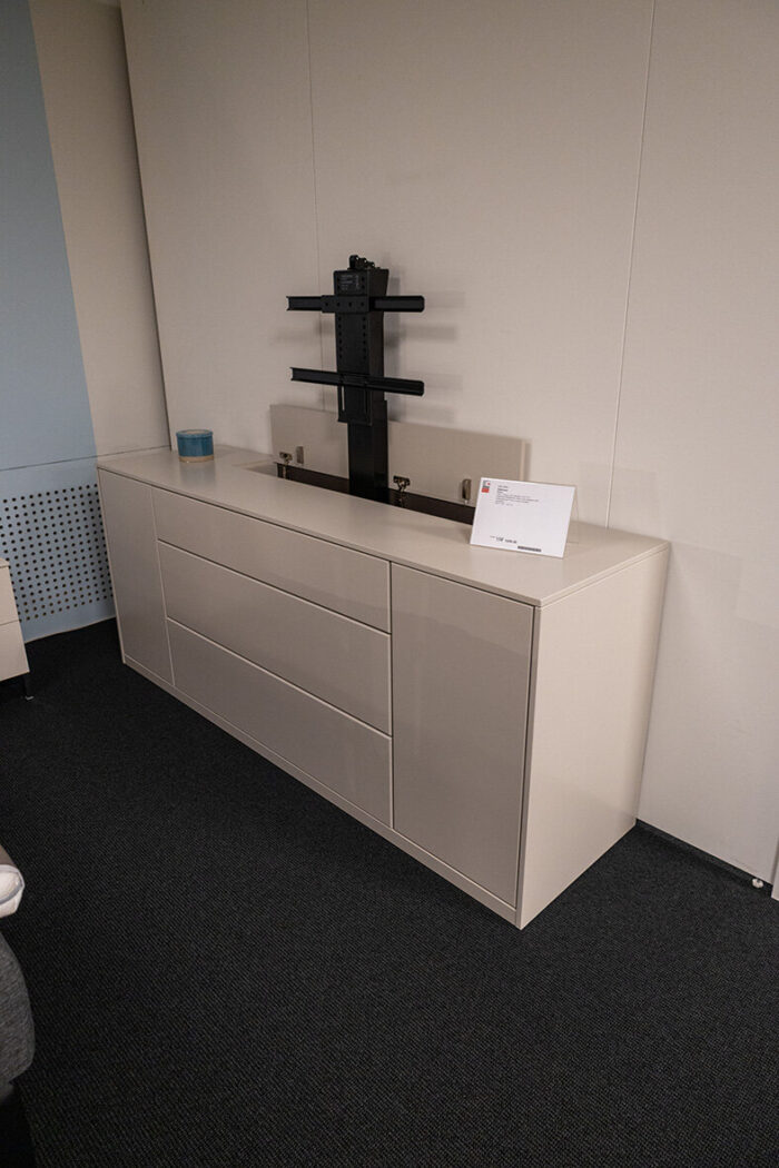 Donori mit TV-Elektro Hebesystem